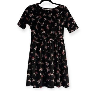 Black velvet floral dress size small